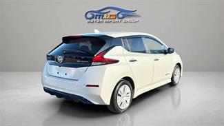 2020 Nissan Leaf - Thumbnail