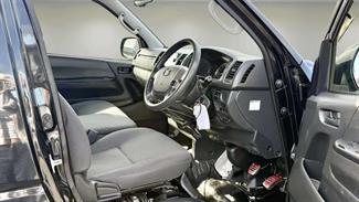 2018 Toyota Hiace - Thumbnail