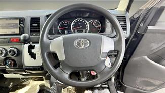 2018 Toyota Hiace - Thumbnail
