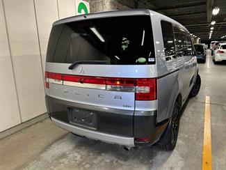 2016 Mitsubishi DELICA - Thumbnail