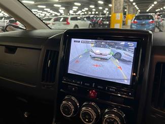 2016 Mitsubishi DELICA - Thumbnail