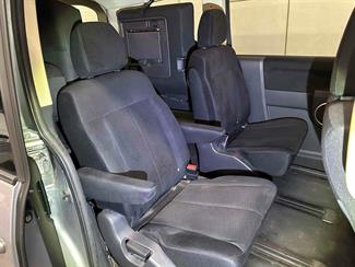 2016 Mitsubishi DELICA - Thumbnail