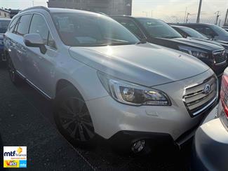 2016 Subaru Outback - Thumbnail