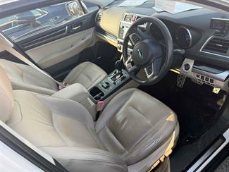 2016 Subaru Outback - Thumbnail