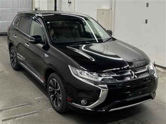 2017 Mitsubishi Outlander - Thumbnail