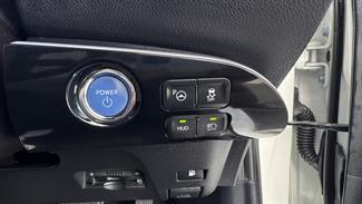 2019 Toyota Prius - Thumbnail