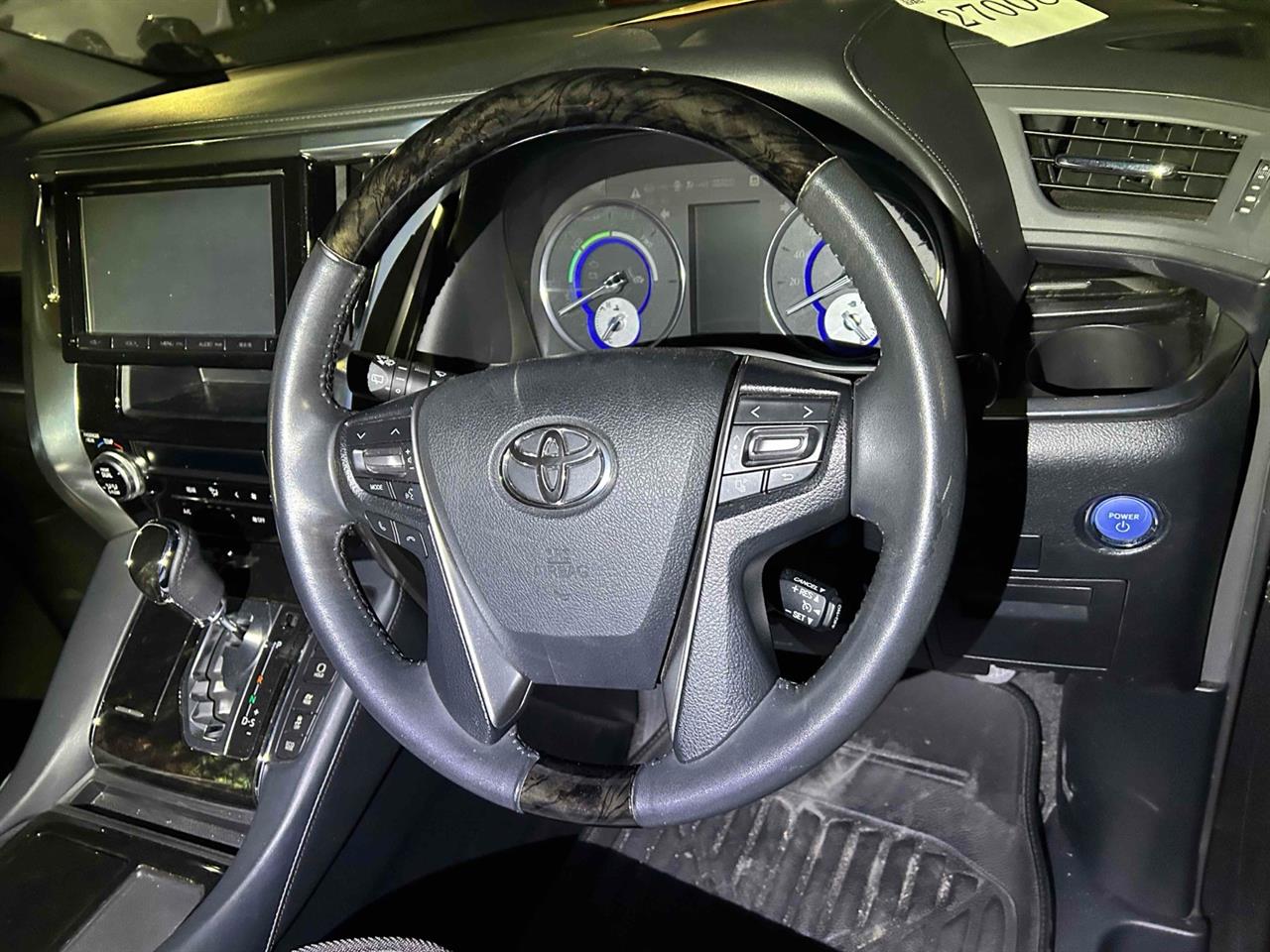 2015 Toyota Vellfire