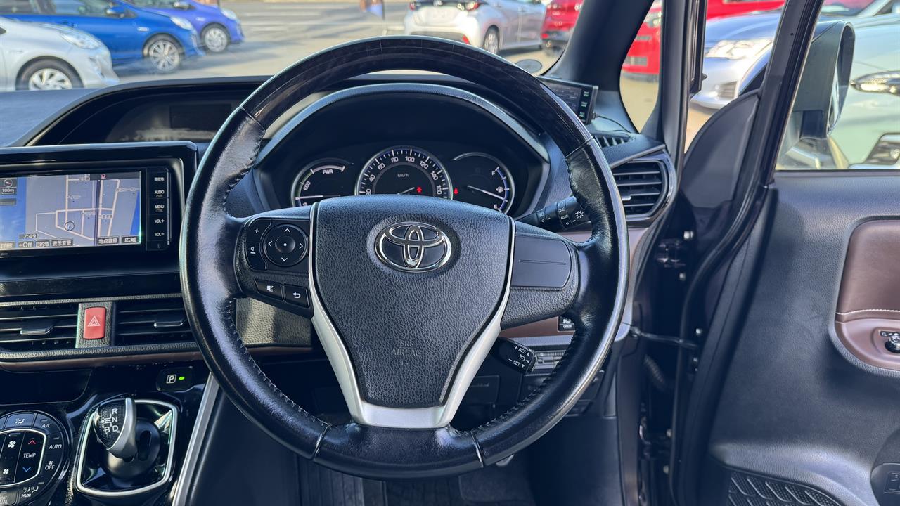 2015 Toyota ESQUIRE