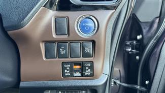 2015 Toyota ESQUIRE - Thumbnail