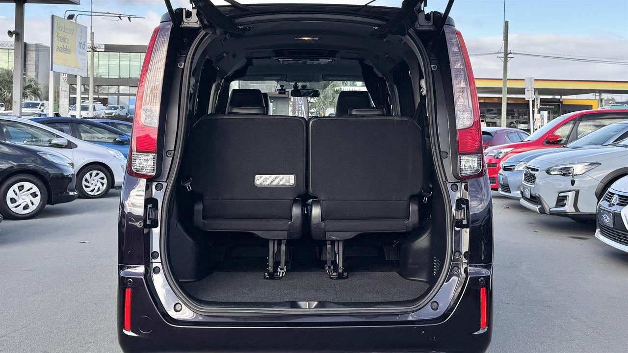2015 Toyota ESQUIRE