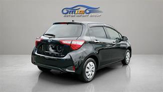 2017 Toyota Vitz - Thumbnail