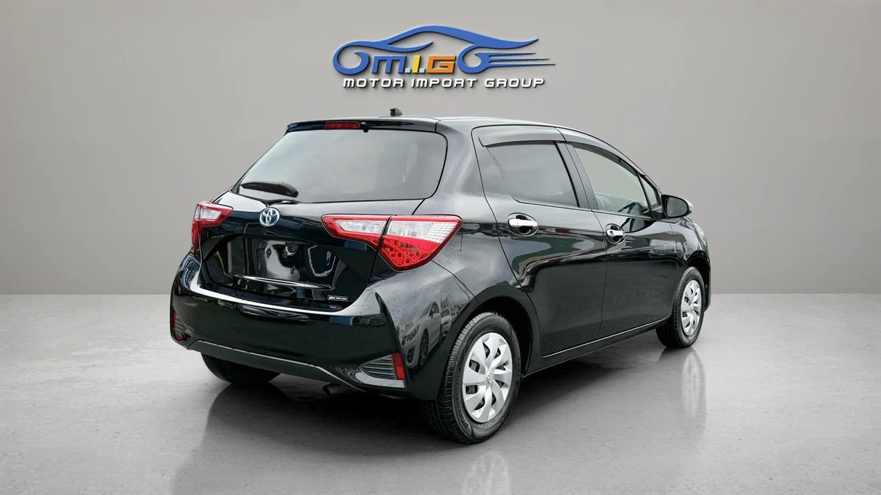 2017 Toyota Vitz