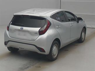 2022 Toyota Aqua - Thumbnail