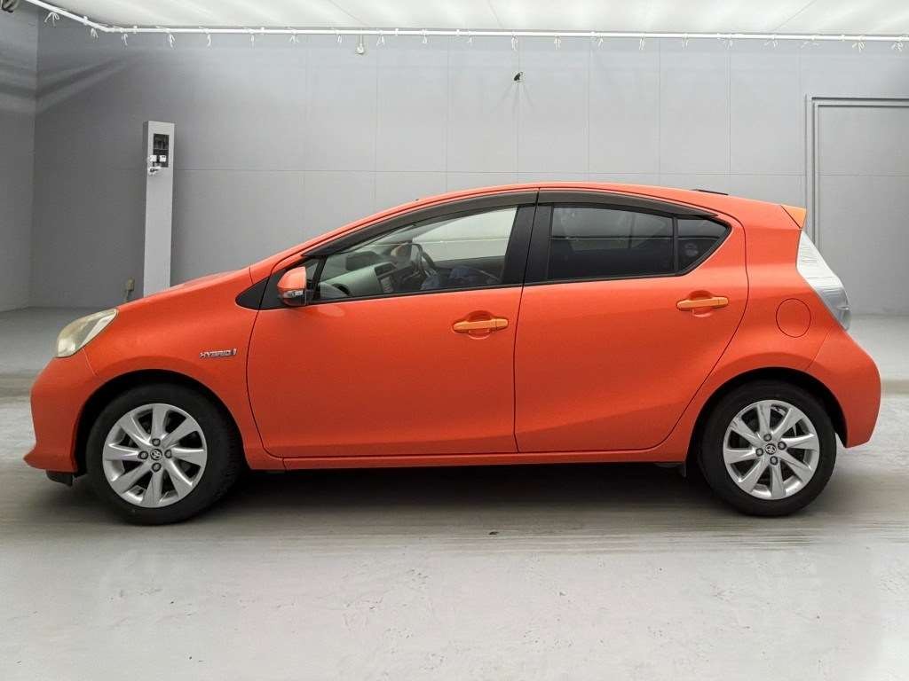 2013 Toyota Aqua