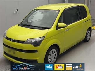 2013 Toyota SPADE - Thumbnail
