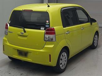 2013 Toyota SPADE - Thumbnail
