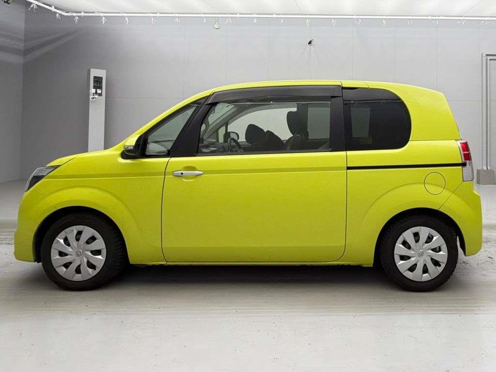 2013 Toyota SPADE