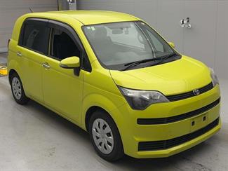 2013 Toyota SPADE - Thumbnail