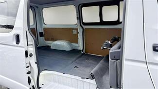 2021 Toyota Hiace - Thumbnail