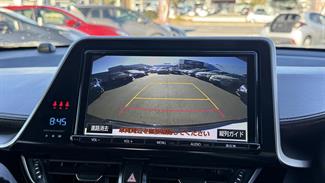 2017 Toyota C-HR - Thumbnail