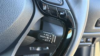 2017 Toyota C-HR - Thumbnail