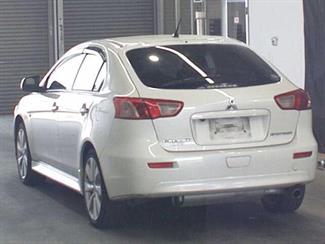 2013 Mitsubishi Galant - Thumbnail