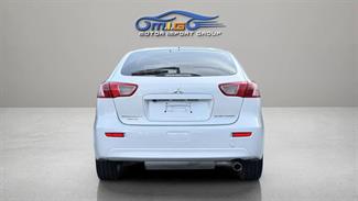 2013 Mitsubishi Galant - Thumbnail
