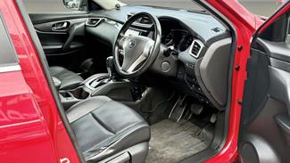 2014 Nissan X-Trail - Thumbnail