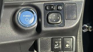 2015 Toyota Aqua - Thumbnail