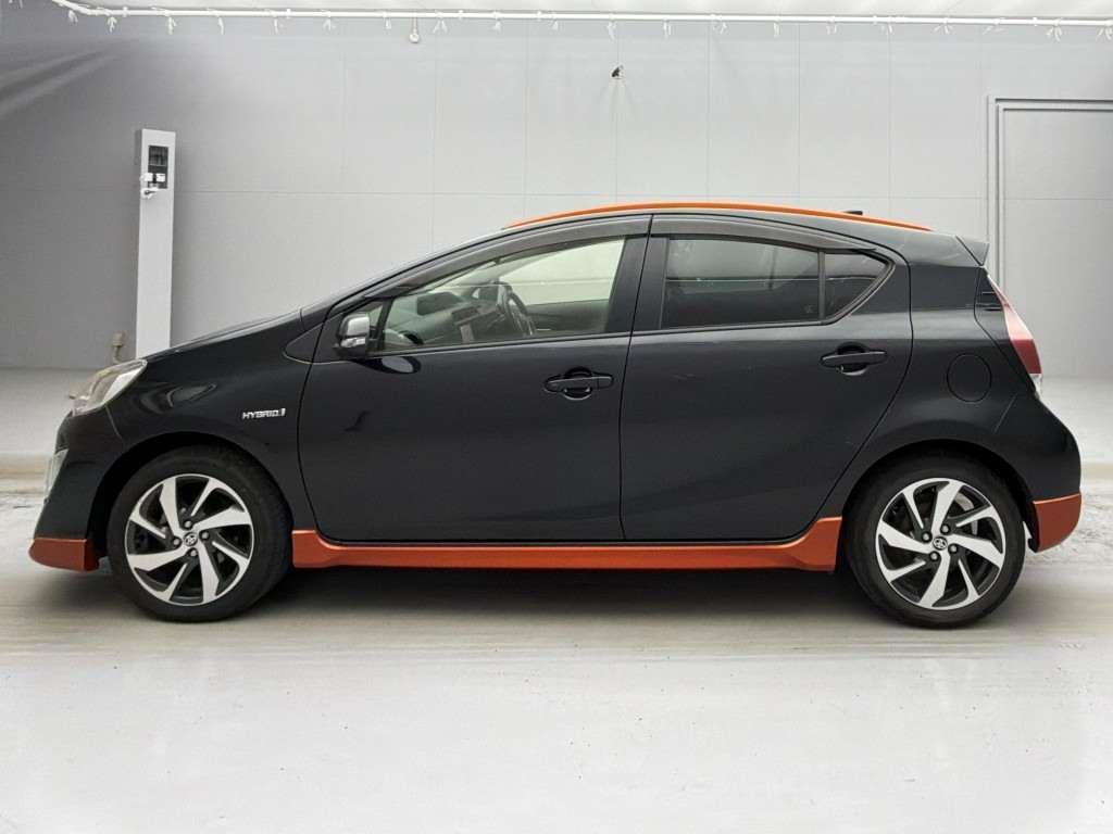 2015 Toyota Aqua