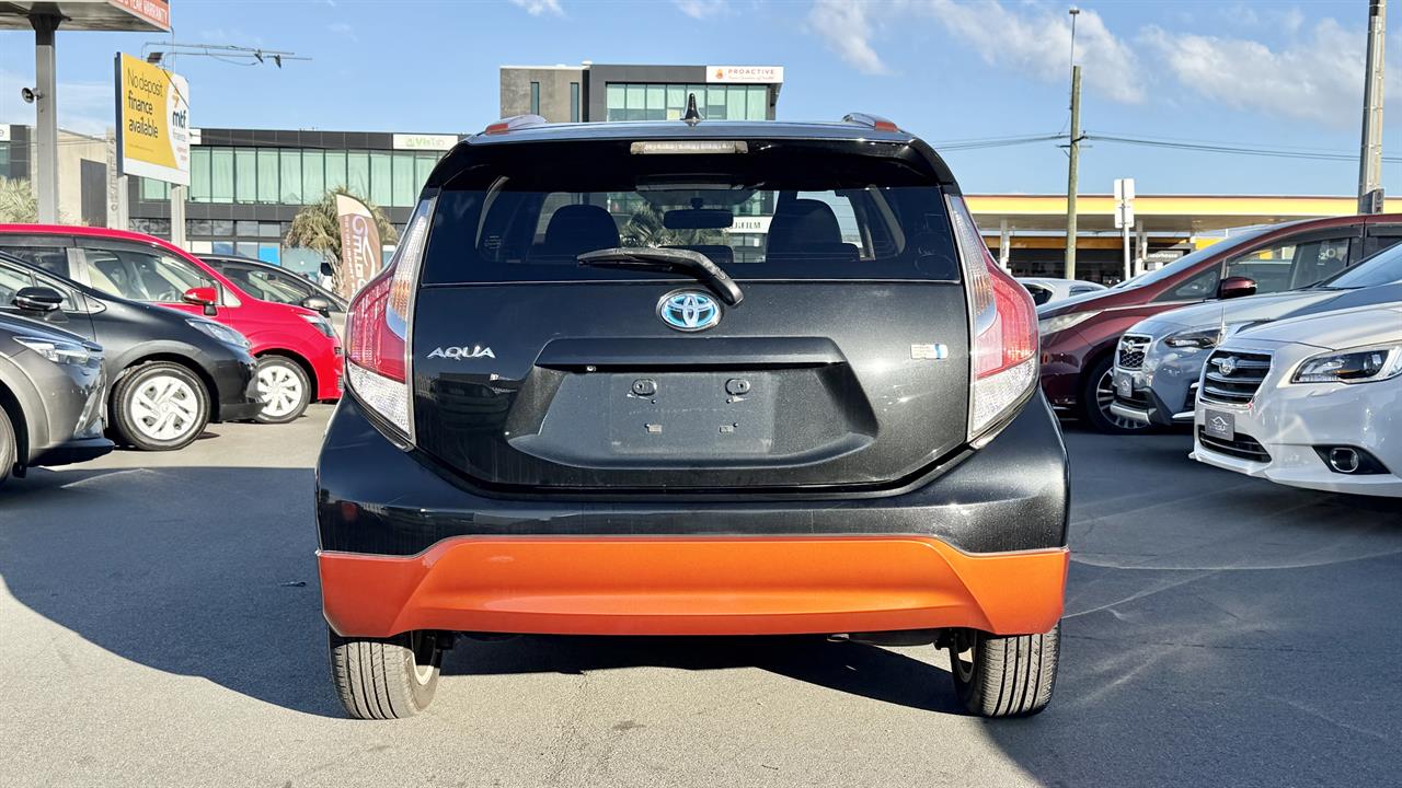 2015 Toyota Aqua