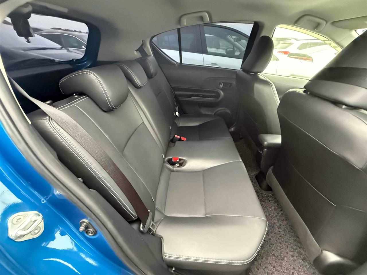 2013 Toyota Aqua