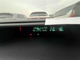 2013 Toyota Aqua - Thumbnail