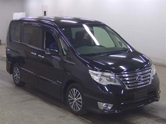 2015 Nissan Serena - Thumbnail