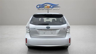 2012 Toyota Prius - Thumbnail