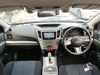 2011 Subaru Outback - Thumbnail