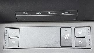 2016 Lexus IS300H - Thumbnail