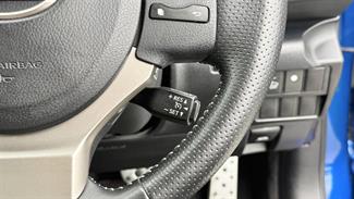 2016 Lexus IS300H - Thumbnail