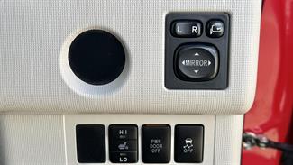 2014 Toyota SPADE - Thumbnail