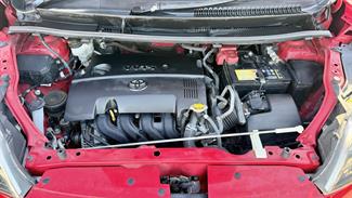 2014 Toyota SPADE - Thumbnail