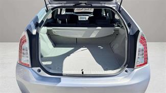 2012 Toyota Prius - Thumbnail