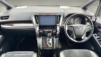 2018 Toyota Vellfire - Thumbnail