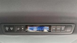 2018 Toyota Vellfire - Thumbnail