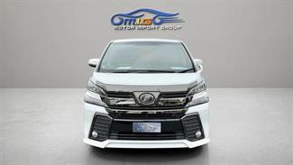 2018 Toyota Vellfire - Thumbnail