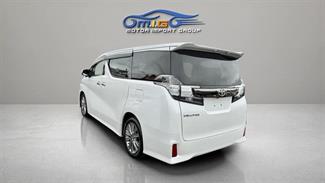2018 Toyota Vellfire - Thumbnail