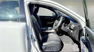 2013 Lexus IS 300H - Thumbnail