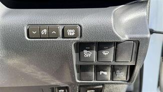 2013 Lexus IS 300H - Thumbnail