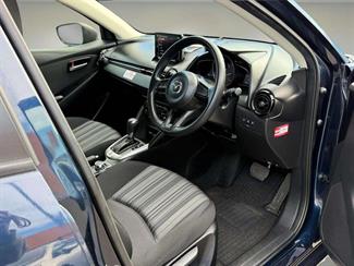 2022 Mazda 2 - Thumbnail