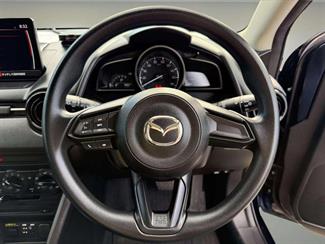 2022 Mazda 2 - Thumbnail