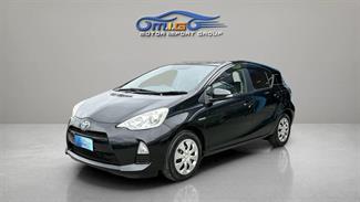 2012 Toyota Aqua - Thumbnail